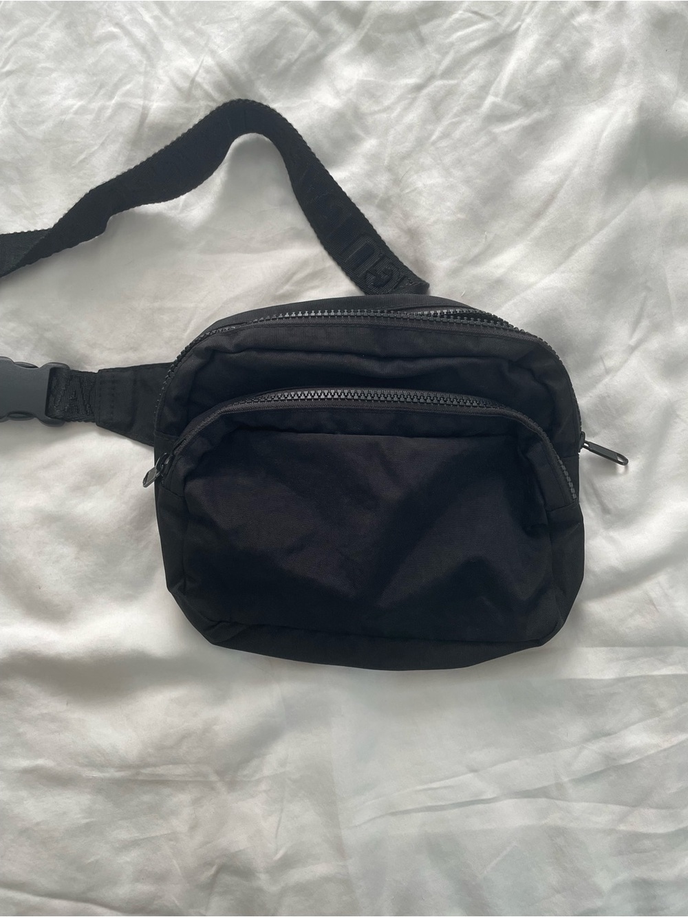 BAGGU black fanny pack